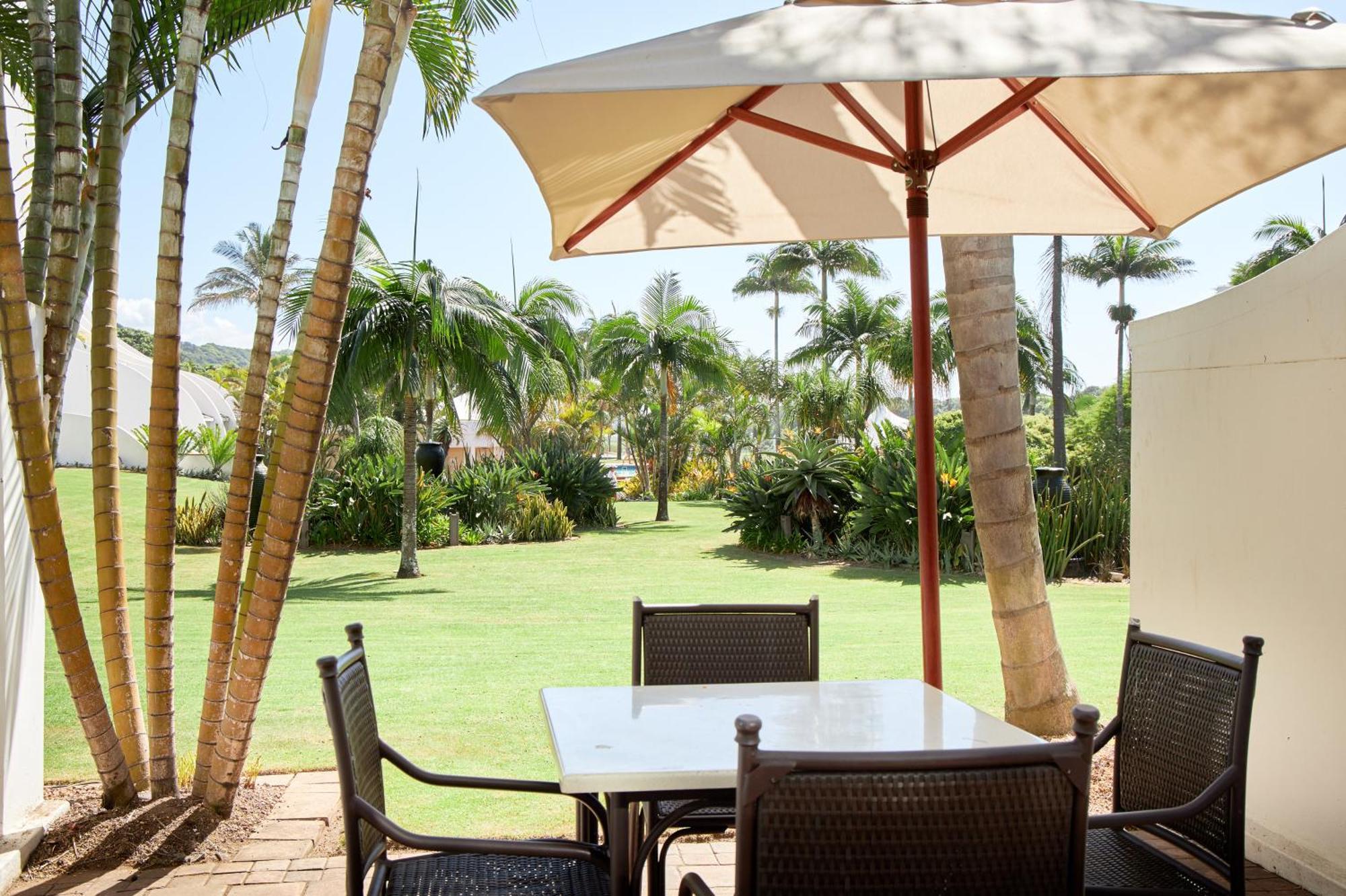 First Group Breakers Resort - Official อัมลังงา ภายนอก รูปภาพ